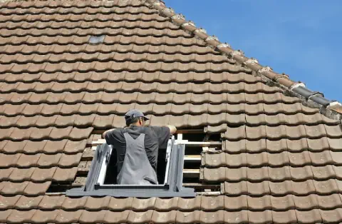 Pose de velux à Tesson